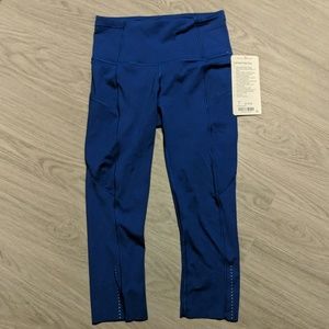 NWT fast and free crops